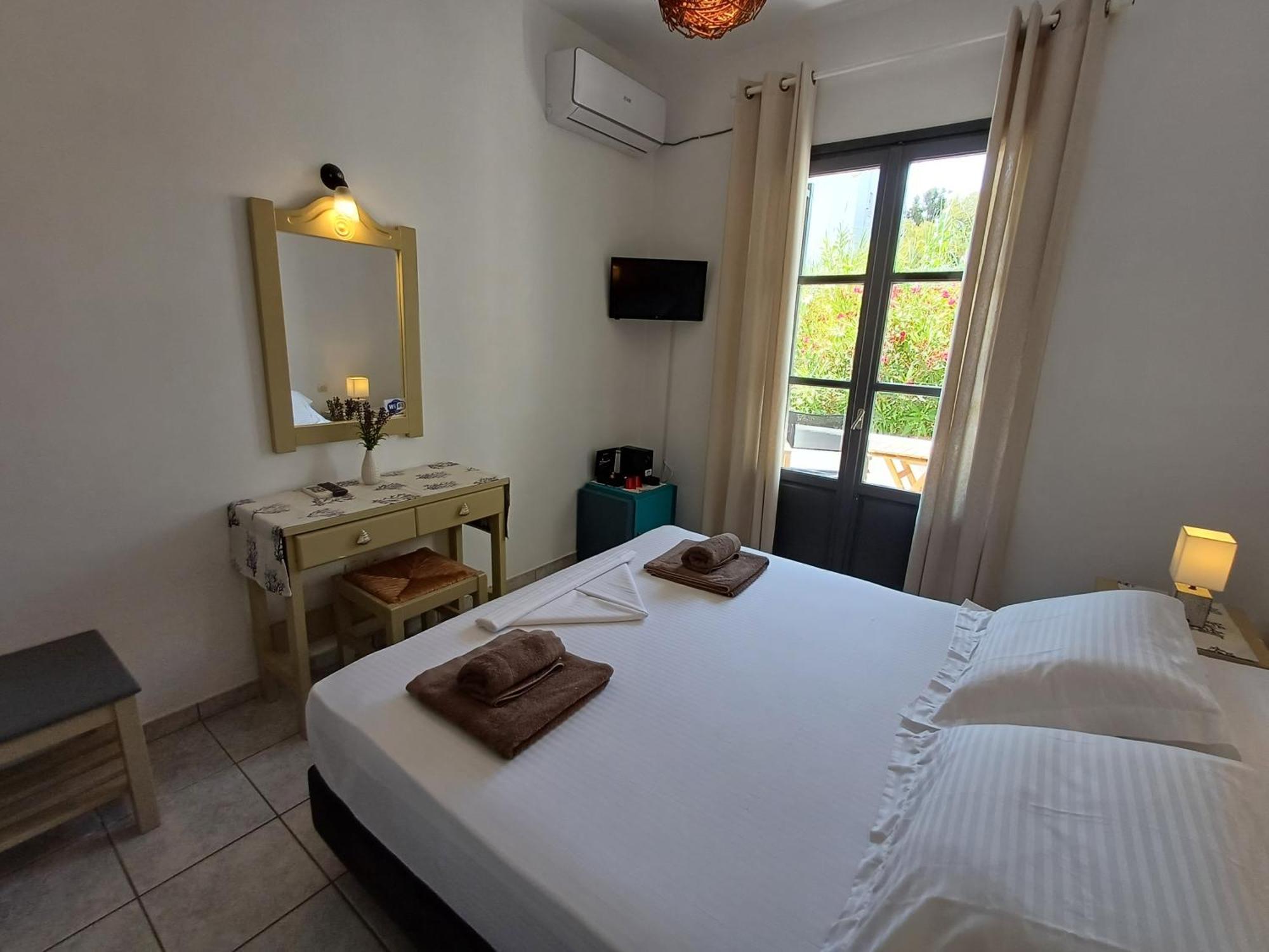 Villa Del Mar Antiparos Exterior photo
